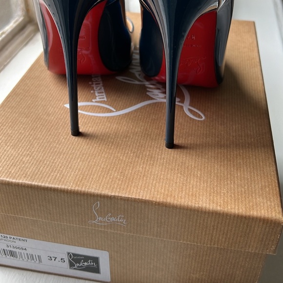 Christian Louboutin So Kate navy patent. Size 37.5 - Picture 2 of 7
